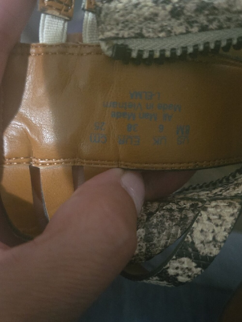NEW NEVER WORN Franco Sarto Snake-Print Strappy Samdals in Brown and Cream - Picture 11 of 11